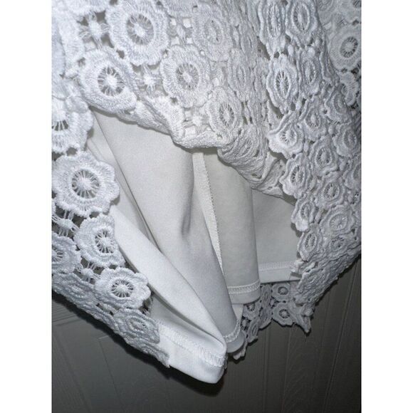 NWT Lulu’s Lace Travel White Floral Crochet Lace Backless Mini Dress Size Large - Picture 8 of 16